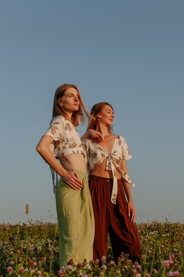 Топ LOTOS, лотос